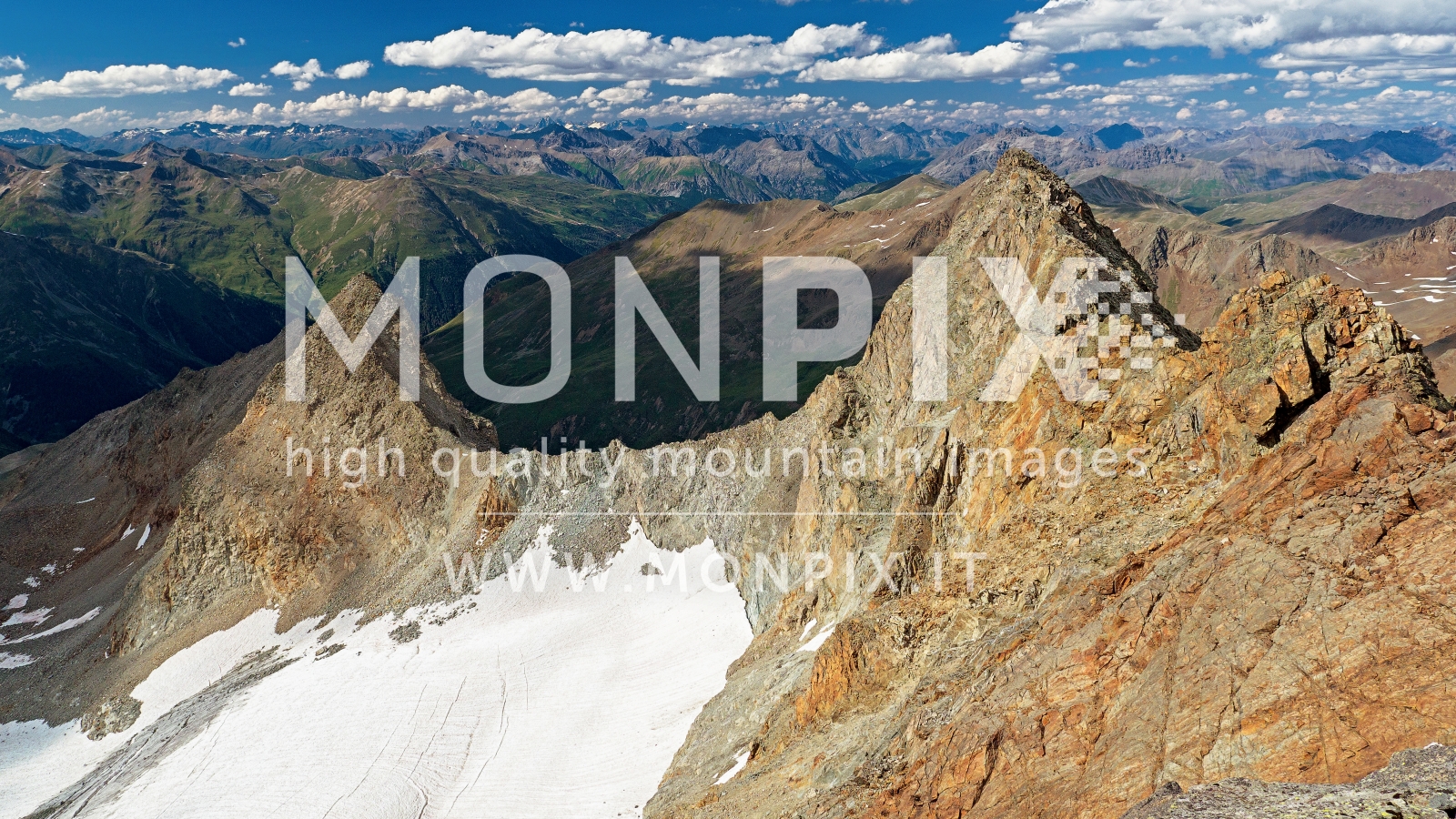 Vista Dal Piz Paradisin su ghiacciaio Paradisin e Val Nera