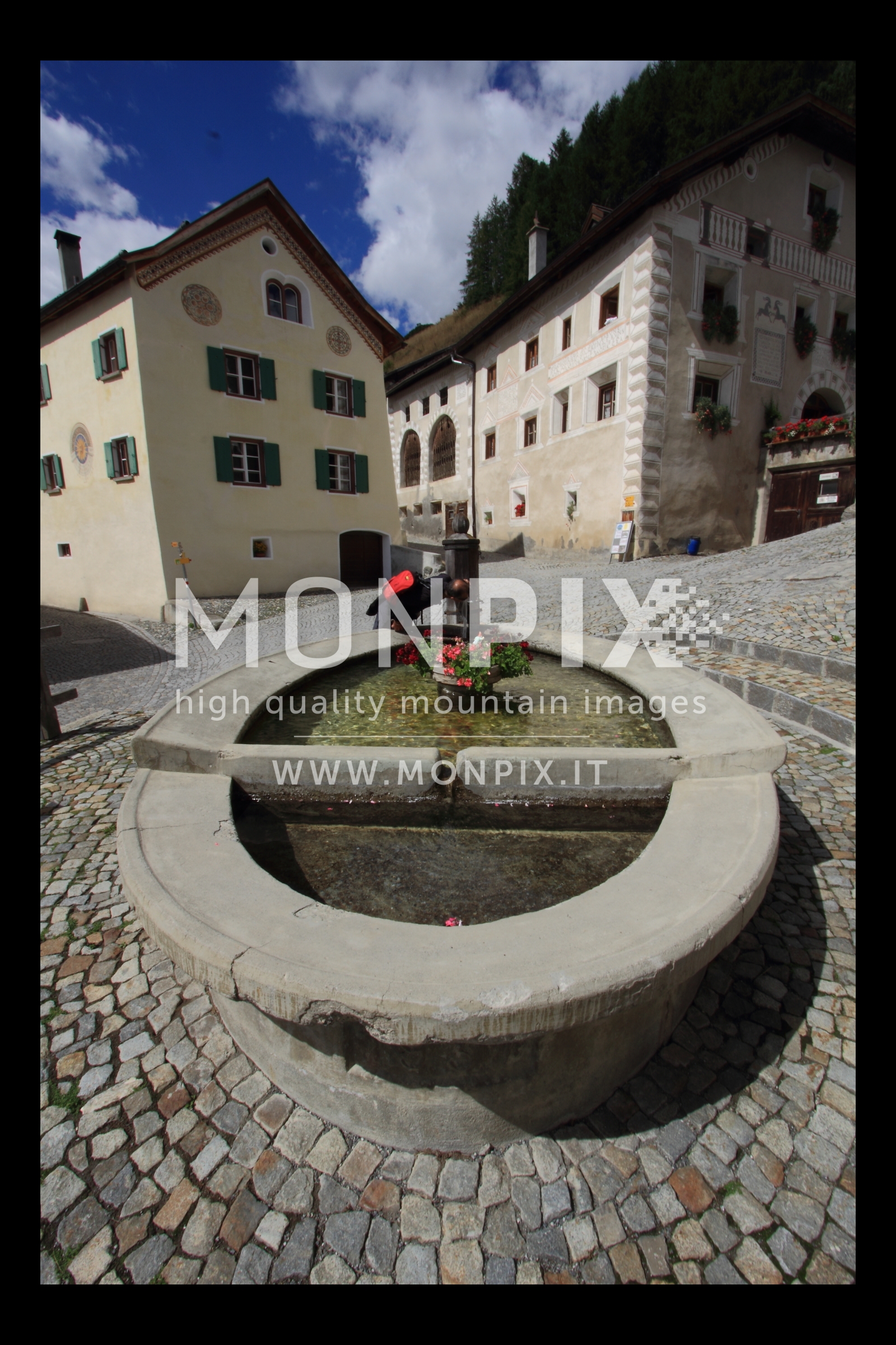 FONTANA AD ARDEZ